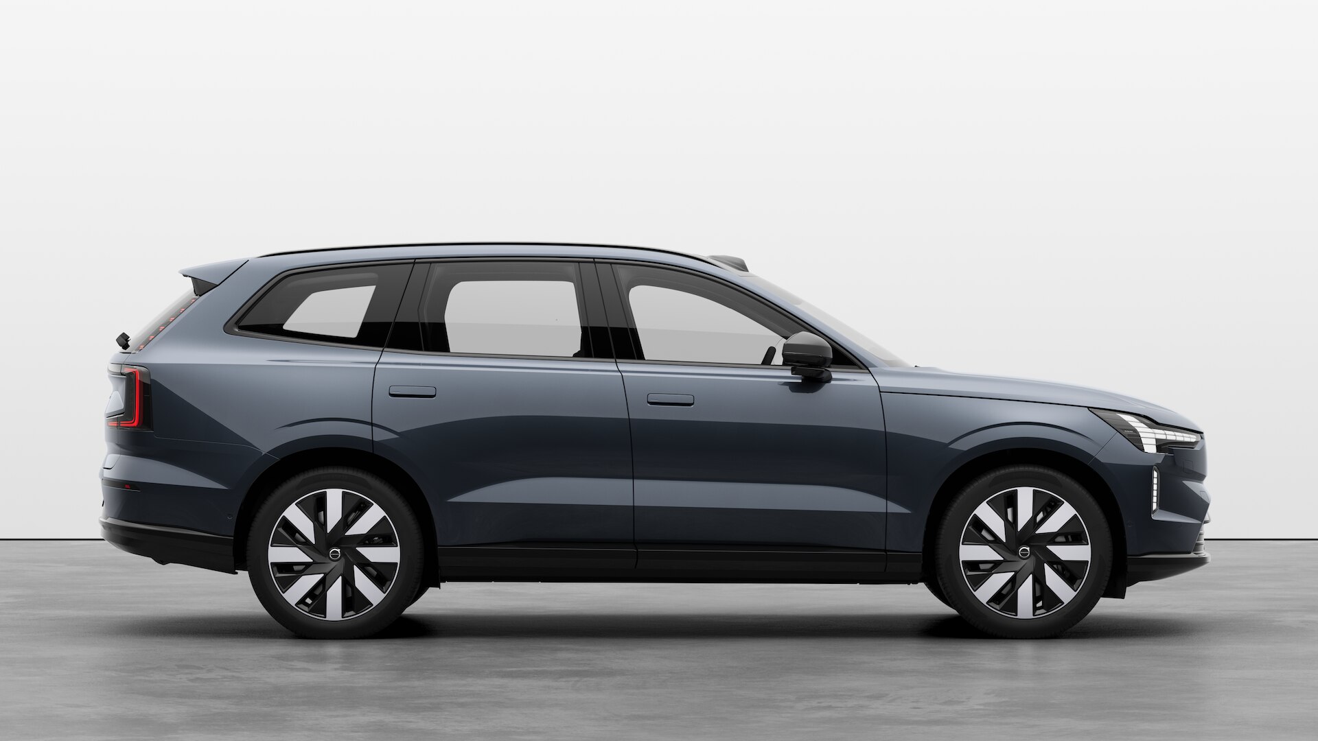 Volvo EX90 - Denim Blue (723) - Hægri.jpg