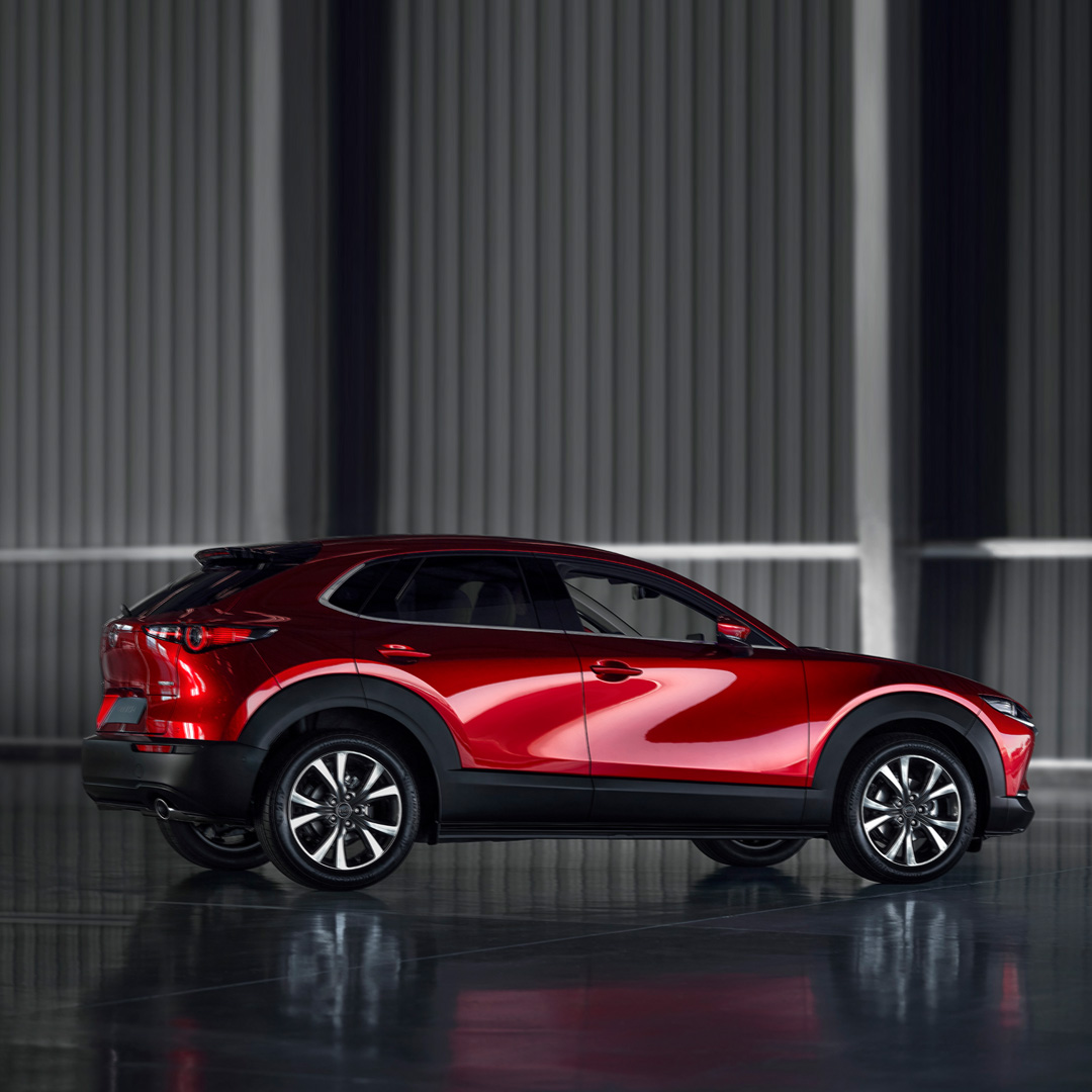 2019_CX30_ Campaign_SOM_Reveal_Exterior_IN.jpg